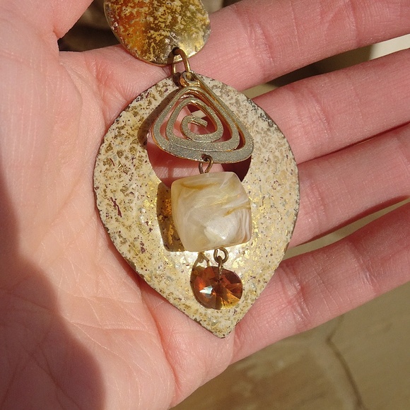 Big Vintage '80s Gold Gold Swirl Spiral Swarovski Crystal Post Dangle Earrings - Picture 4 of 6